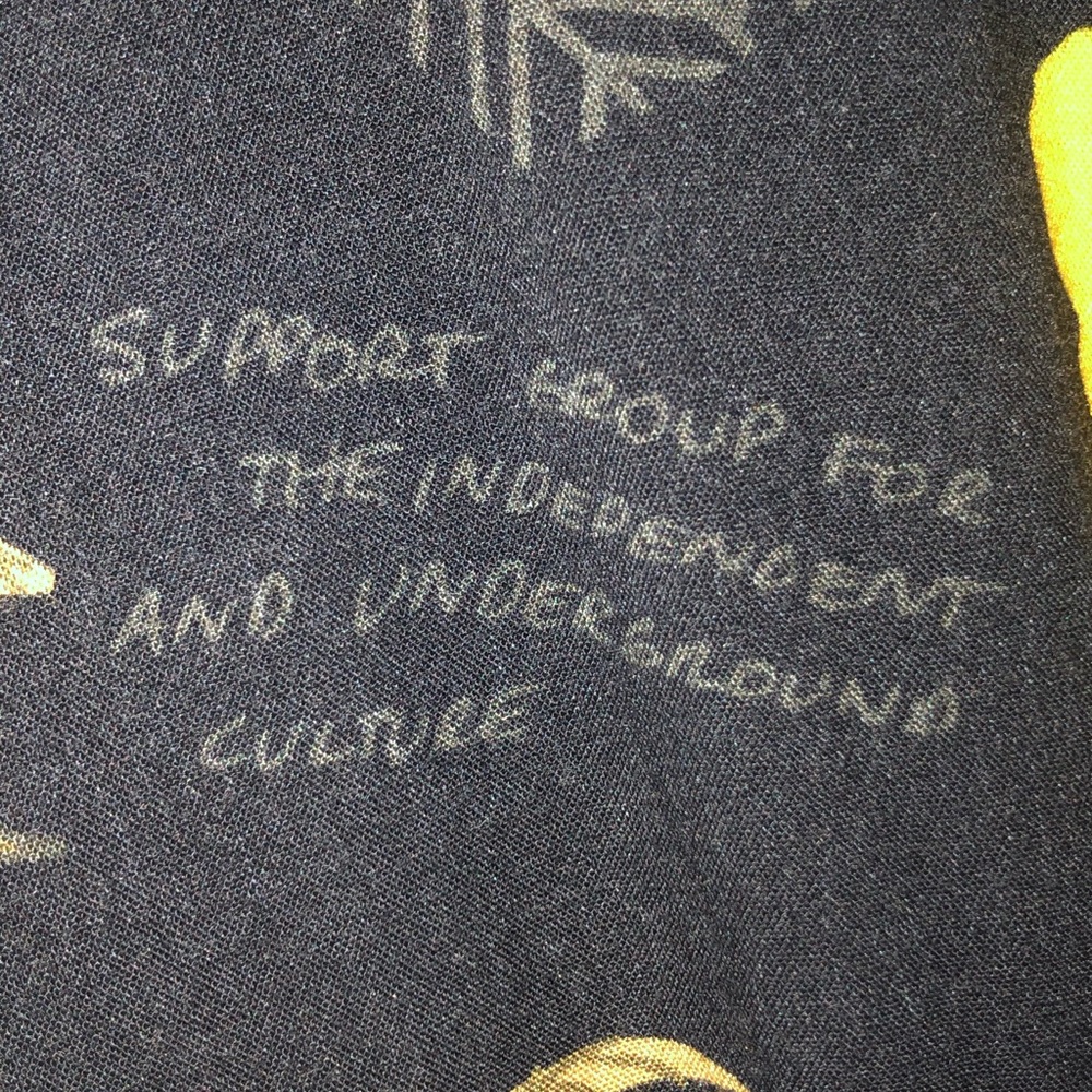 Lrg button down - Picture 3 of 10